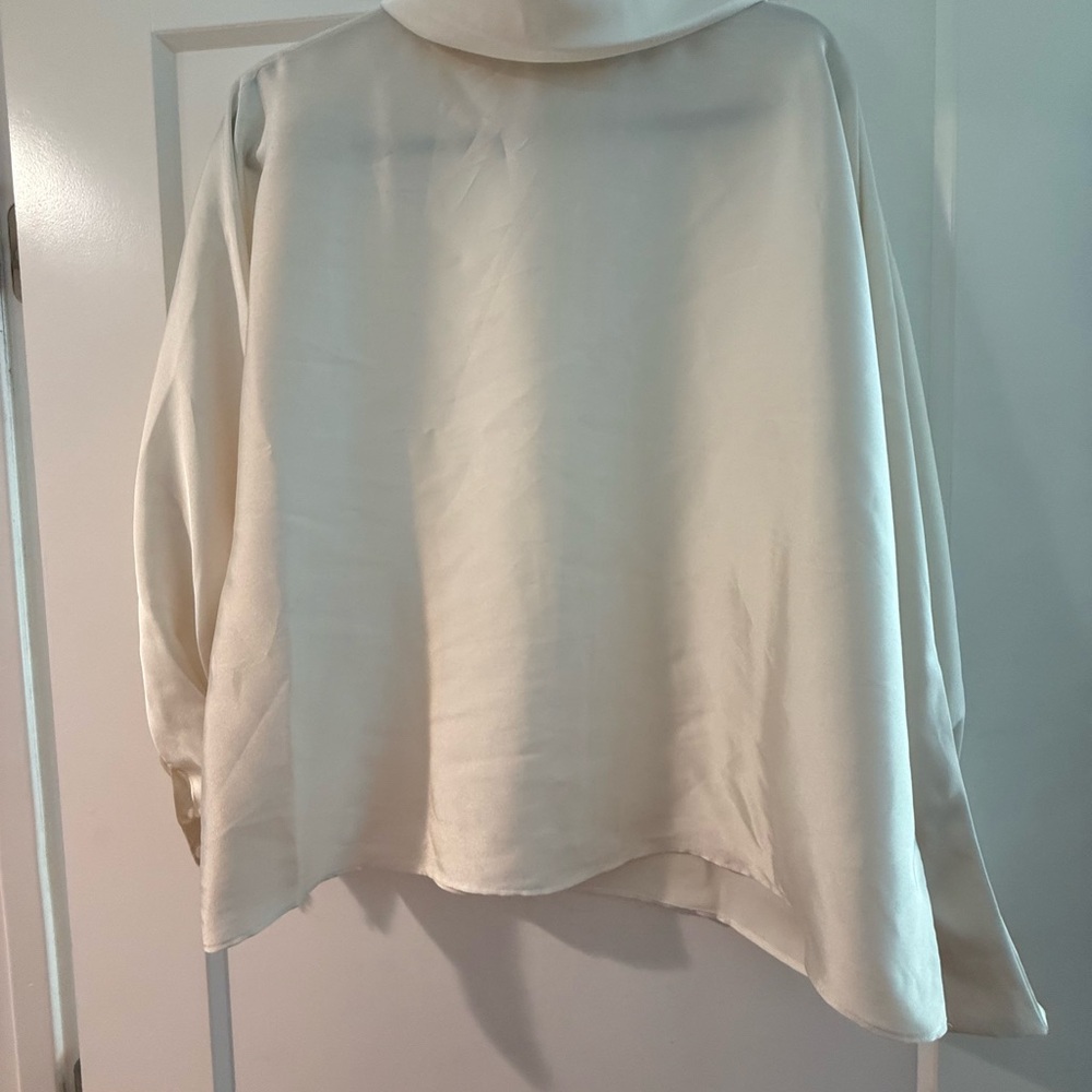 Express Cream Silky Blouse